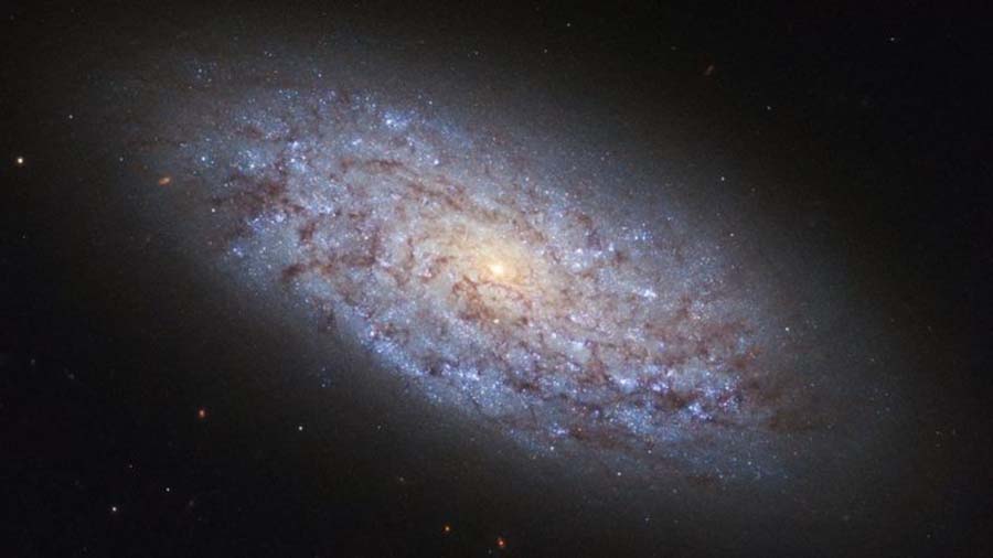 Existem muitos quebra-cabeças sobre o Universo que não podemos explicar atualmente (Foto: Divulgação / ESA / Hubble and NASA)